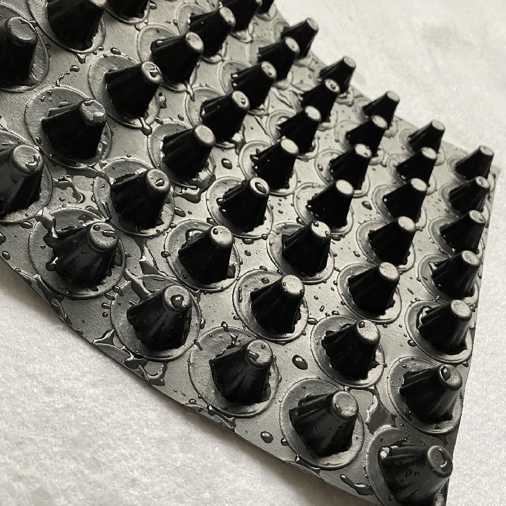 排水板在選擇時(shí)檢驗(yàn)指標(biāo)如下